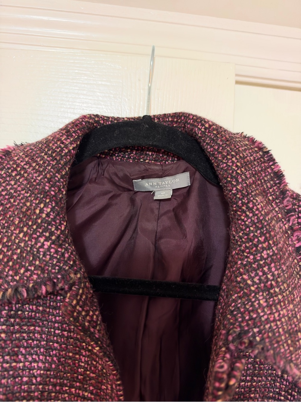 Ann Taylor Plum Purple Tweed Cropped Blazer, Size 4 Petite - Picture 4 of 5